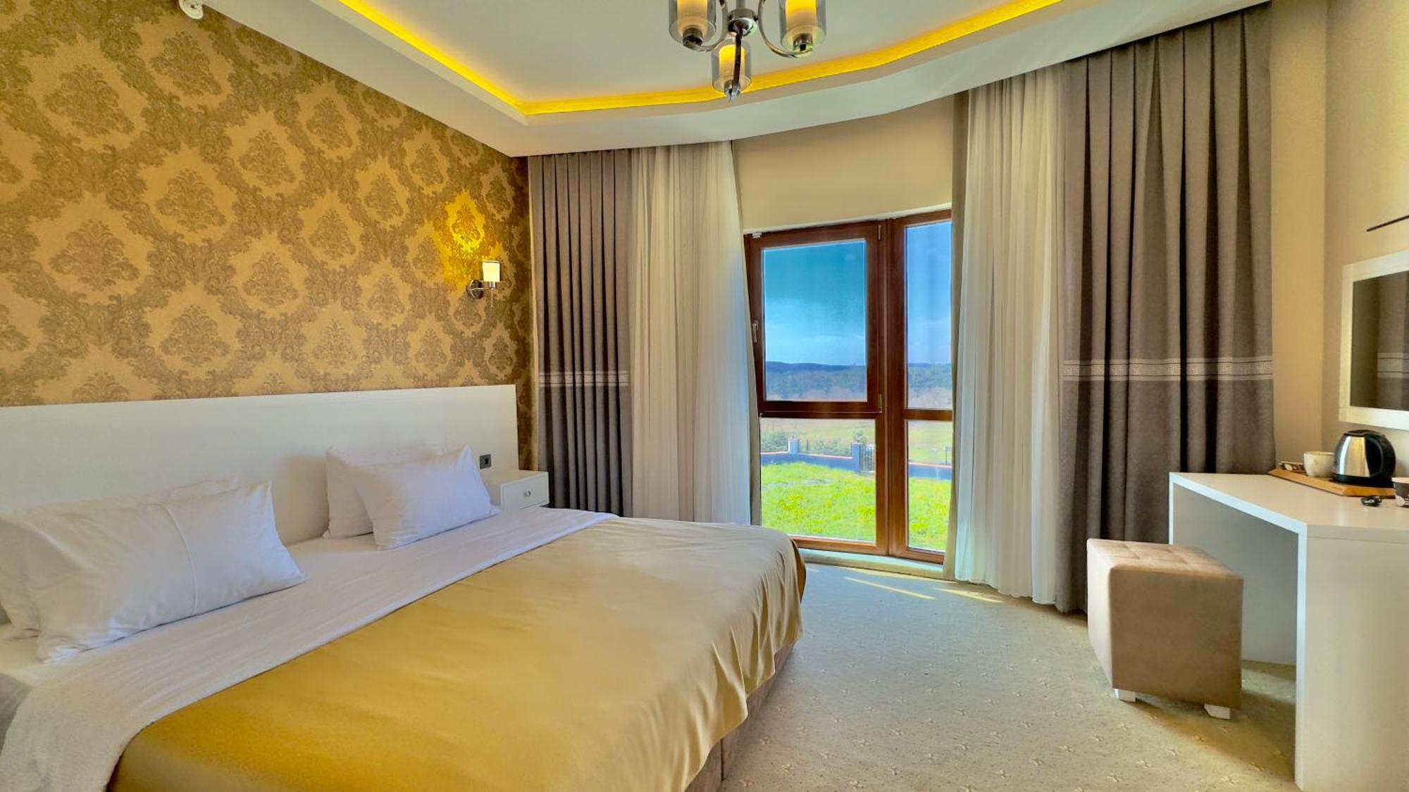 Green Roof Hotel & Spa Terkos Екстериор снимка