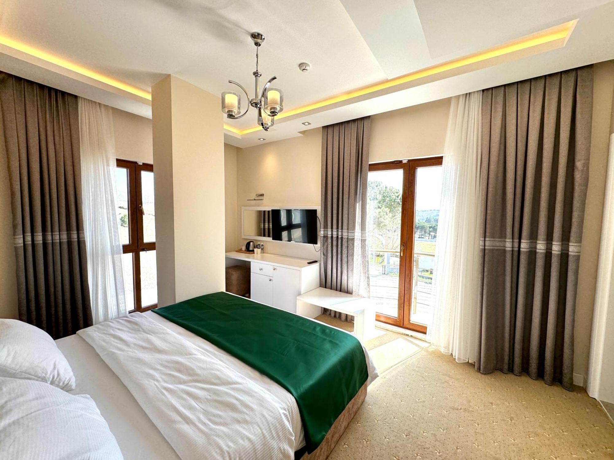 Green Roof Hotel & Spa Terkos Екстериор снимка