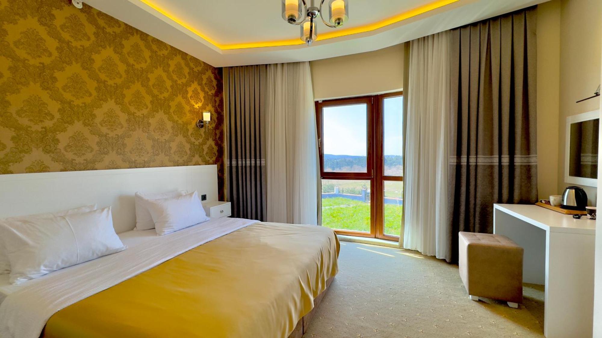 Green Roof Hotel & Spa Terkos Екстериор снимка