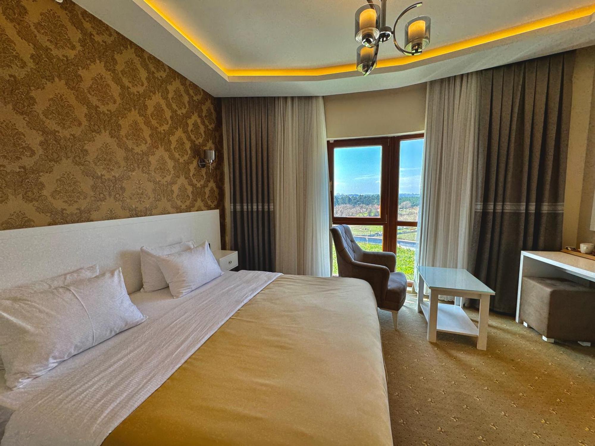 Green Roof Hotel & Spa Terkos Екстериор снимка