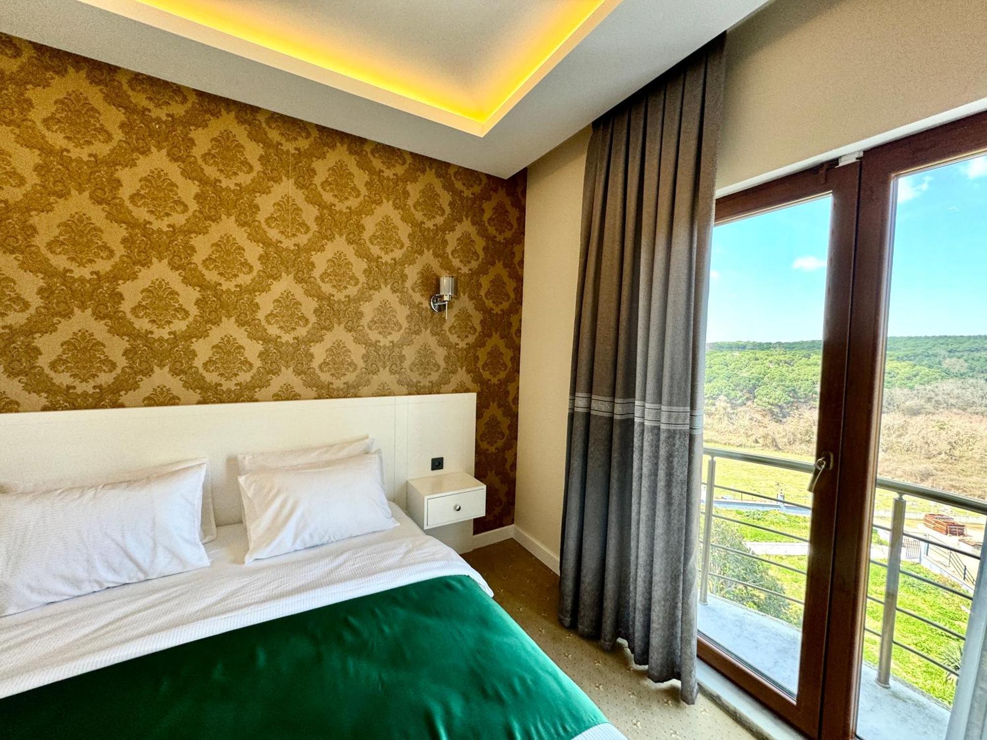 Green Roof Hotel & Spa Terkos Екстериор снимка