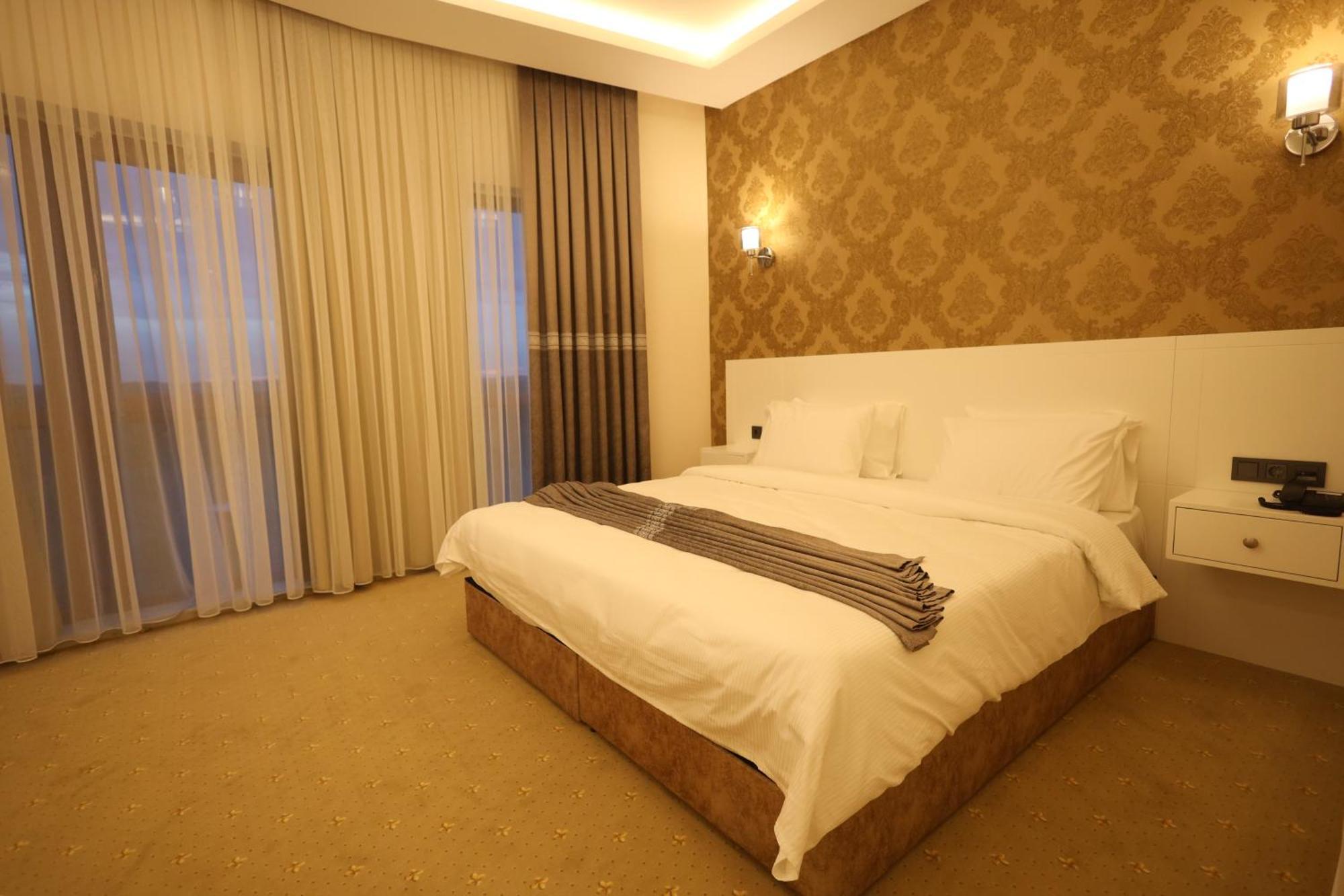 Green Roof Hotel & Spa Terkos Екстериор снимка